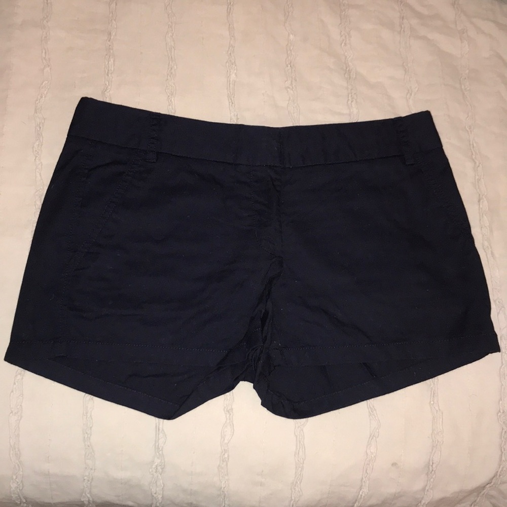 Women’s J. Crew classic chino shorts, size 4